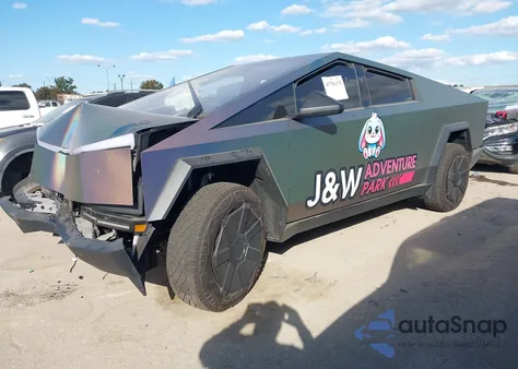 2025 Tesla Cybertruck All-Wheel Drive из США, поврежденный, VIN 7G2CEHED0SA076924